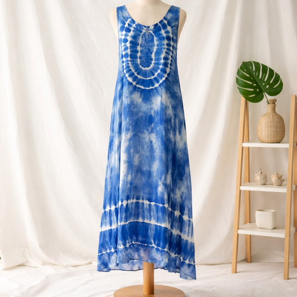 0163 NWT Tie Dye Maxie dress in blue and white. Size M/L - Picture 3 of 11